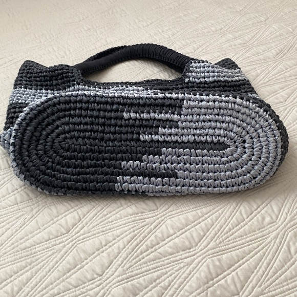 FALLON & ROYCE!! Woven Straw tote!! - Picture 11 of 11